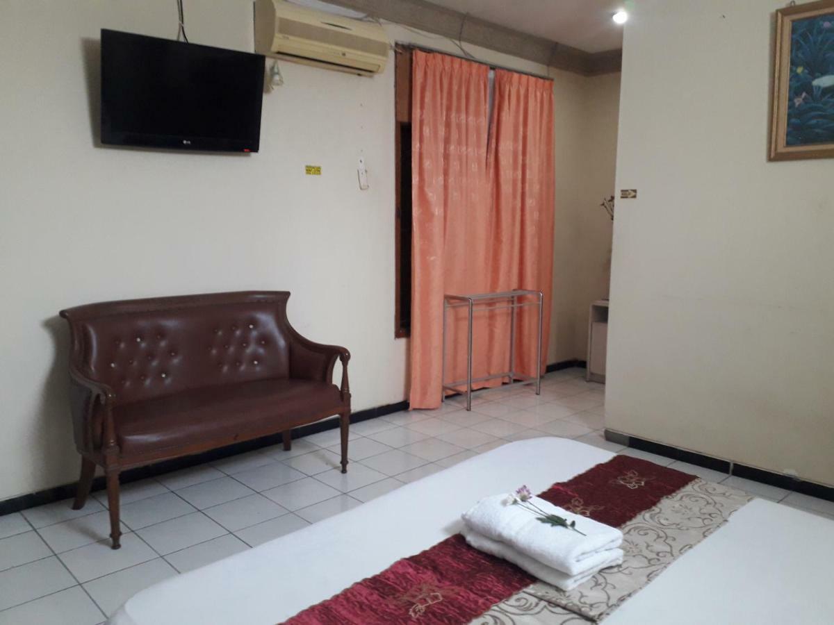 Vidi 1 Hotel Jogjakarta Kejayan Bagian luar foto